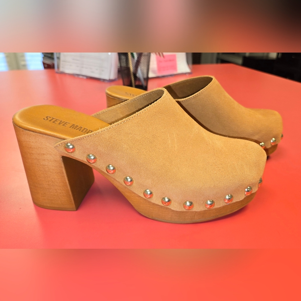 Steve Madden Camel Studded Mules